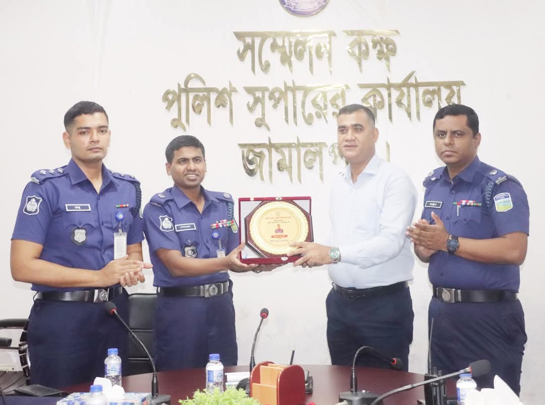 ডিবি ওসি-২ নুরুল ইসলাম বাদল বদলি জনিত বিদায় সংবর্ধনা অনুষ্ঠিত