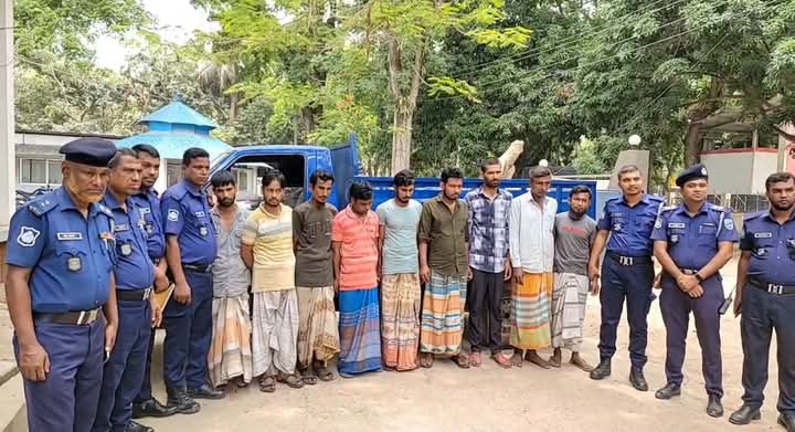 বিএনপি নেতার কারখানায় ডাকাতির ঘটনায় গ্রেপ্তার ৭