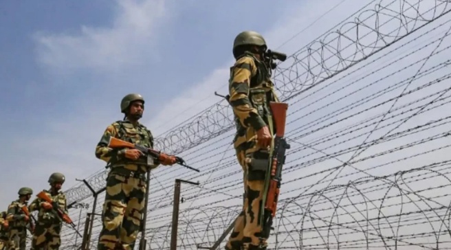 ঠাকুরগাঁওয়ে সীমান্তে বিএসএফের হাতে ৩ বাংলাদেশী আটক  !