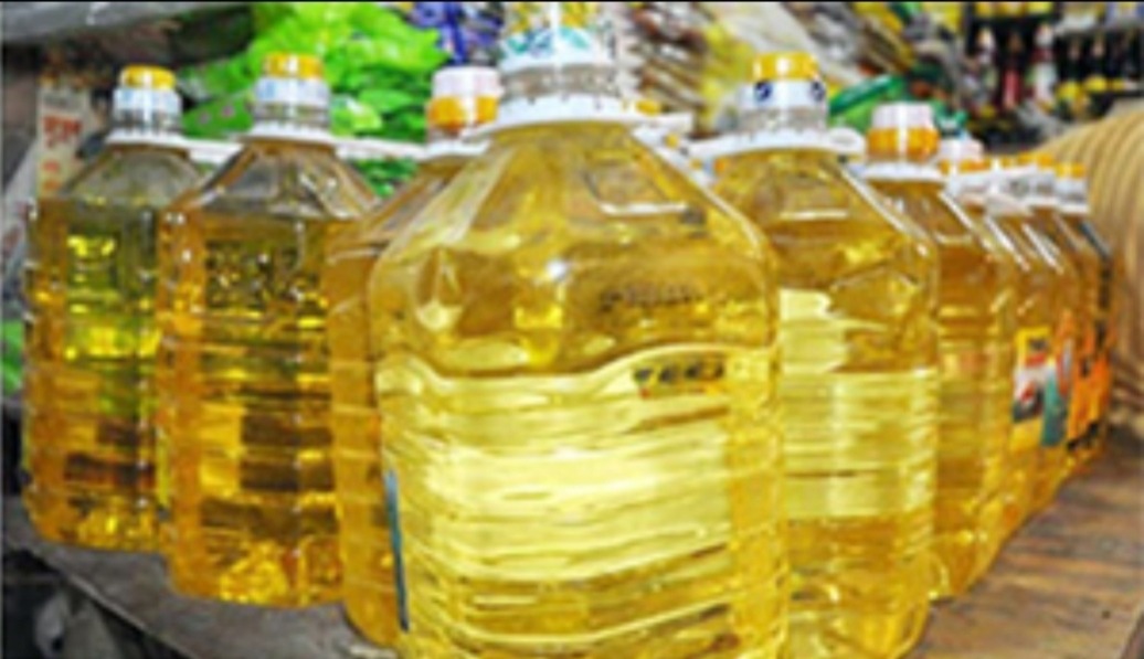 ঘোষণার আগেই খুলনার বাজারে ভোজ্যতেলের অস্বাভাবিক মূল্যবৃদ্ধি