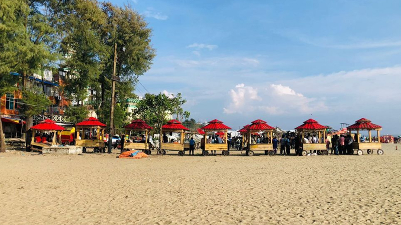 কক্সবাজার সৈকতের অবৈধ দোকান উচ্ছেদ ও লাইসেন্স বাতিলের উদ্যোগ