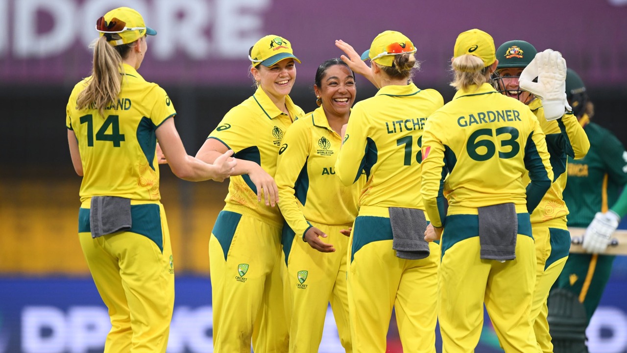 বিশ্বকাপের মাঝেই অস্ট্রেলিয়ান ক্রিকেটারদের শ্লীলতাহানি, যা বলছে ভারত