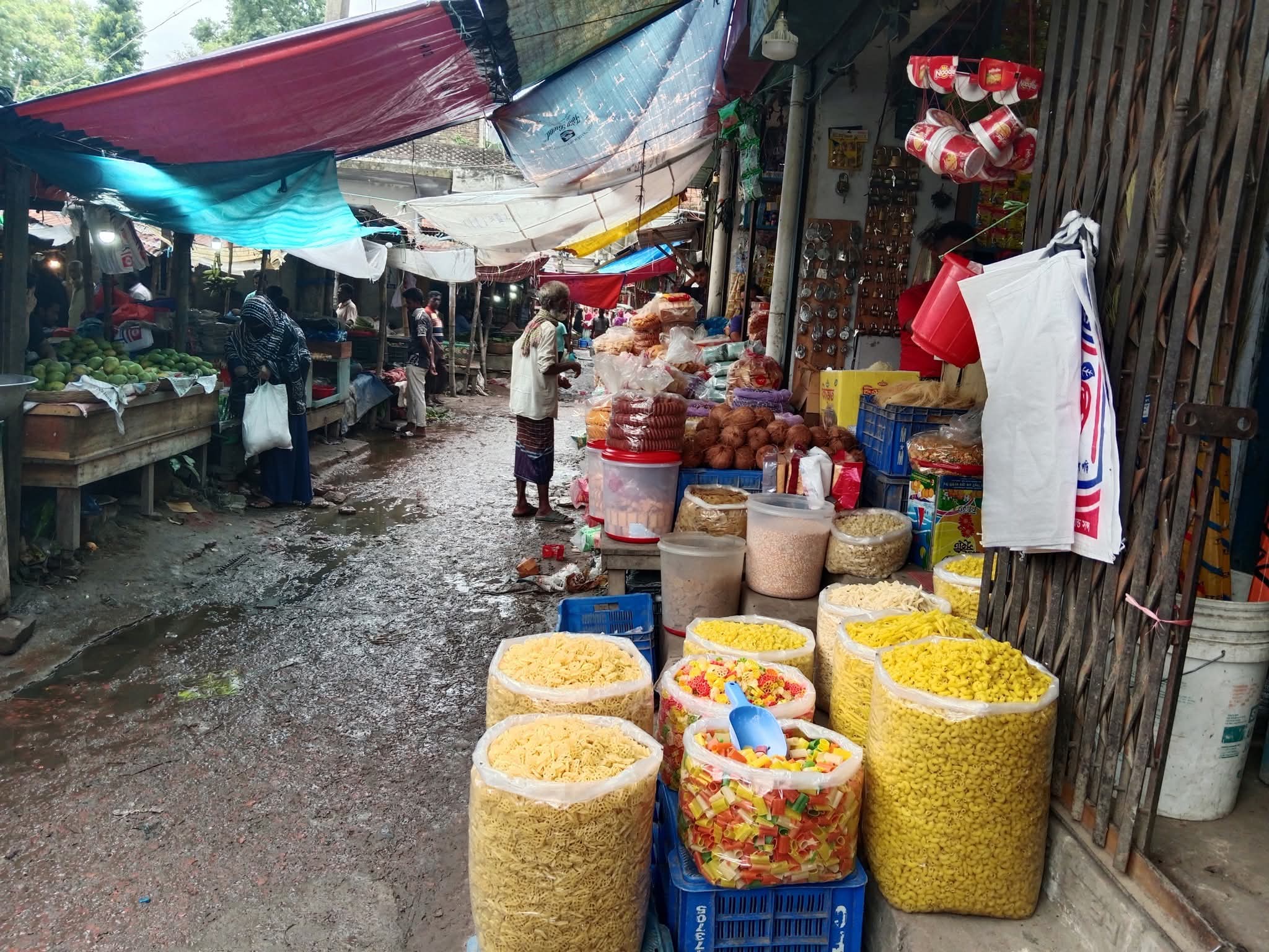 সরাইলের হাট-বাজার ভেজালপণ্যে সয়লাব