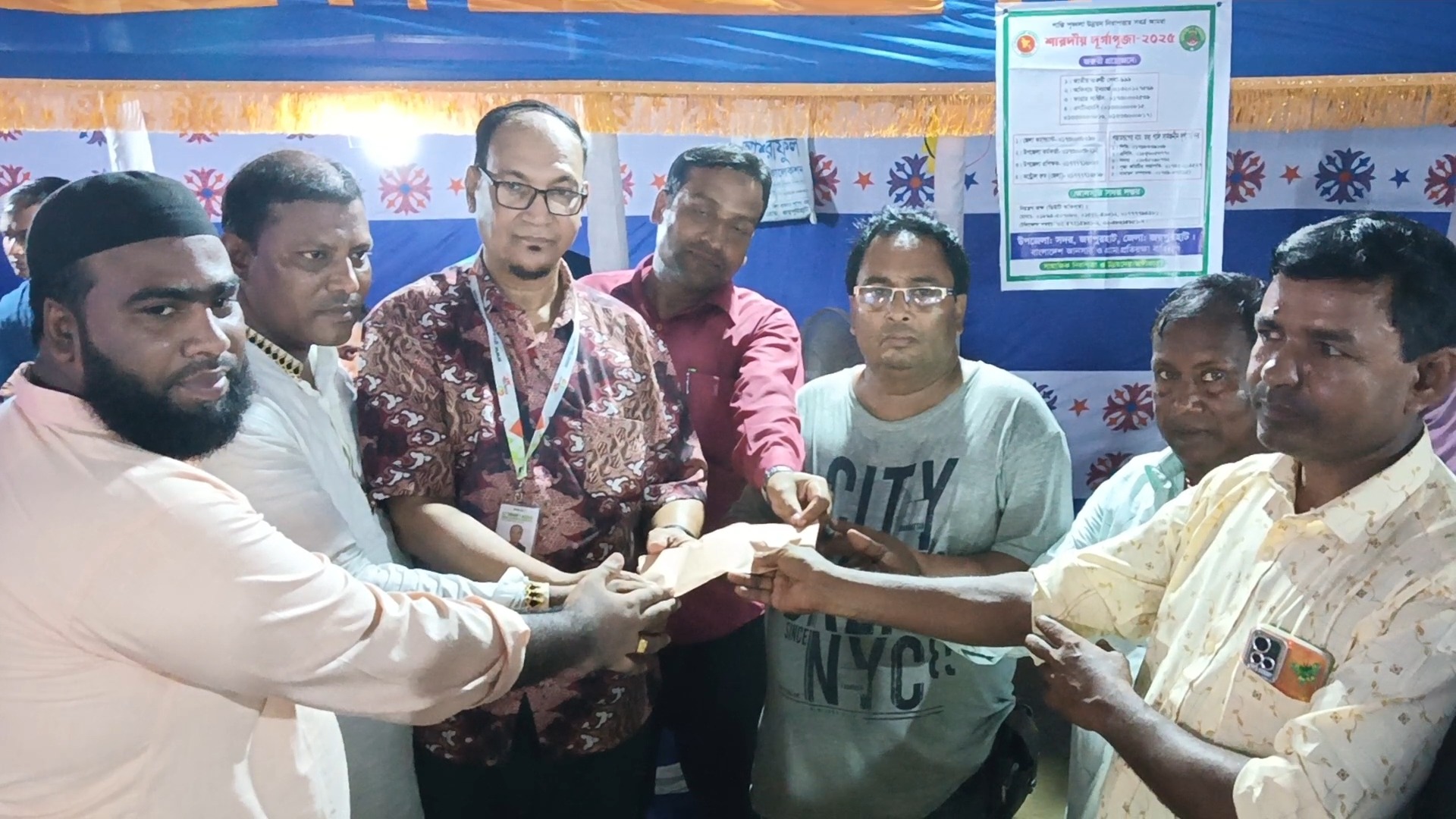 জয়পুরহাটে এনসিপি’র দুর্গাপূজা মণ্ডপ পরিদর্শন