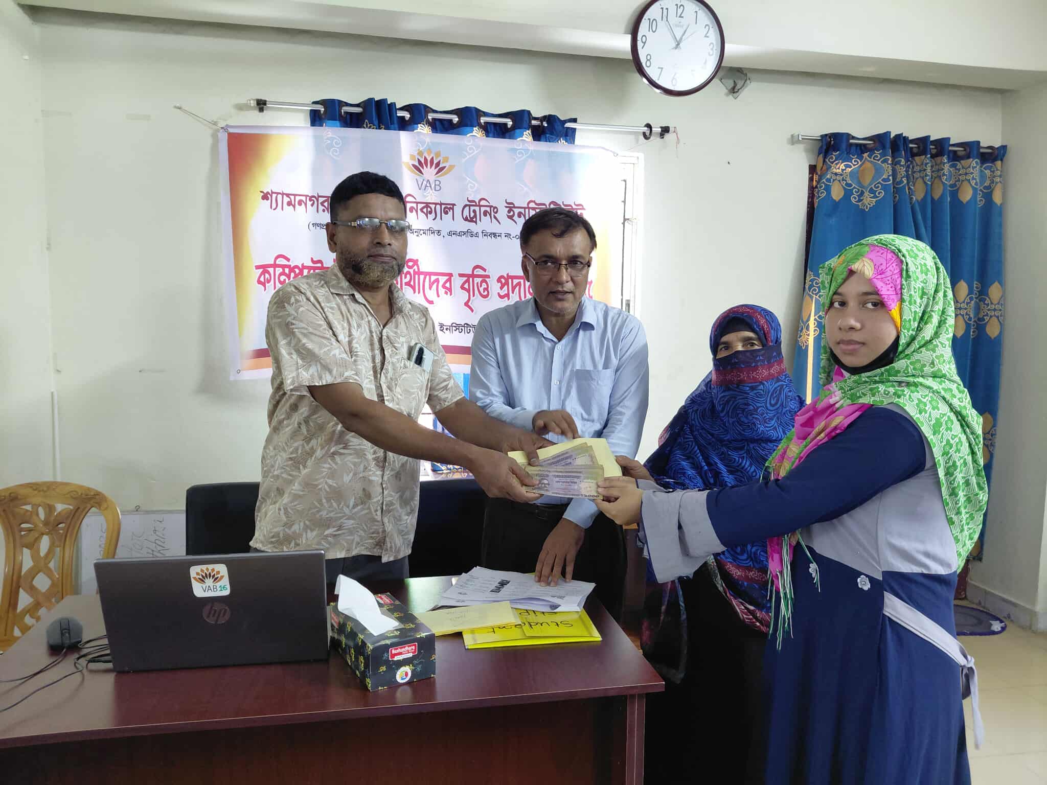 শ্যামনগরে ভাব-জ্যামোস শিক্ষাবৃত্তি প্রদান