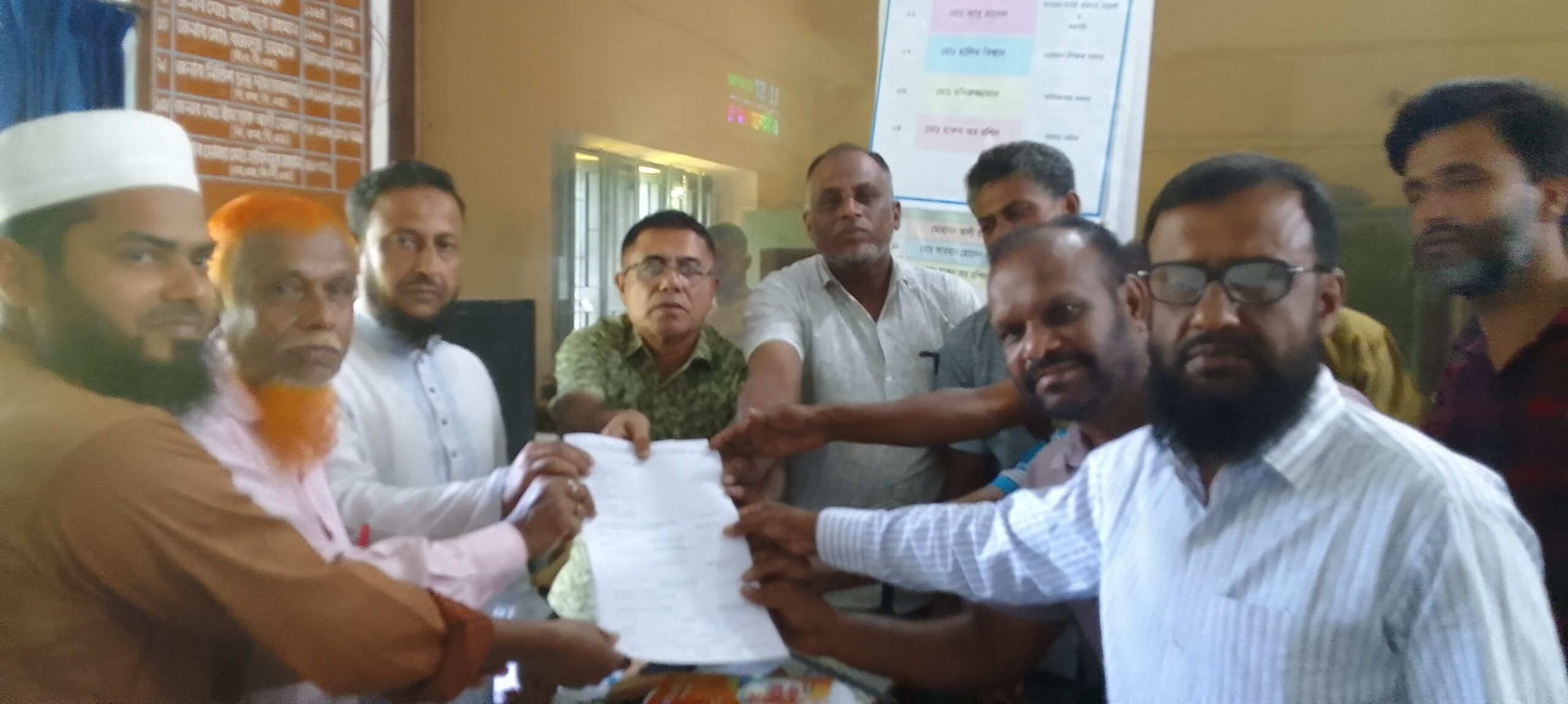 আড়পাড়া উচ্চ বিদ্যালয়ের ম্যানেজিং কমিটি নির্বাচনে নমিনেশন ক্রয় ও জমা