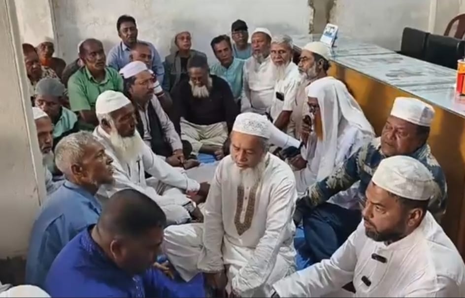 সাবেক প্রধানমন্ত্রী বেগম খালেদা জিয়ার রোগমুক্তি কামনায় ফুলগাজী উপজেলা বিএনপির মিলাদ ও দোয়া মাহফিল