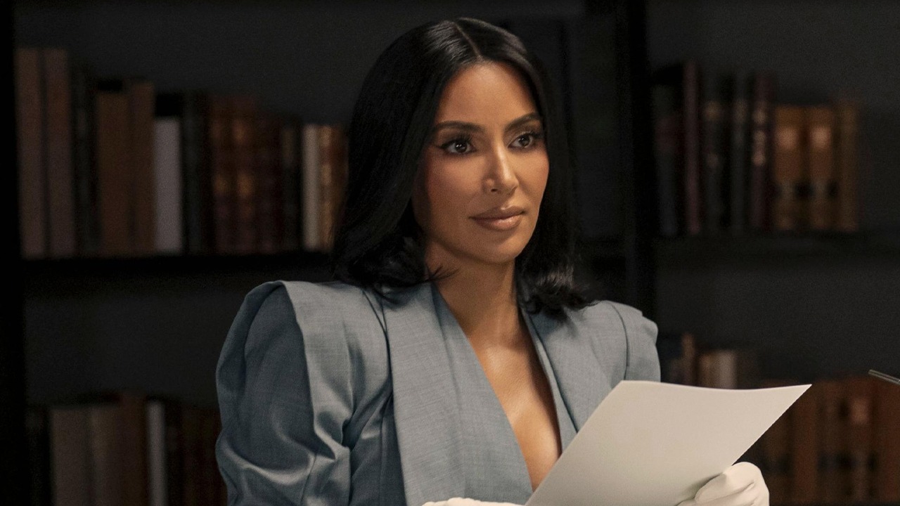 পরীক্ষায় ফেল করে কান্নায় ভেঙে পড়লেন কিম কার্দাশিয়ান