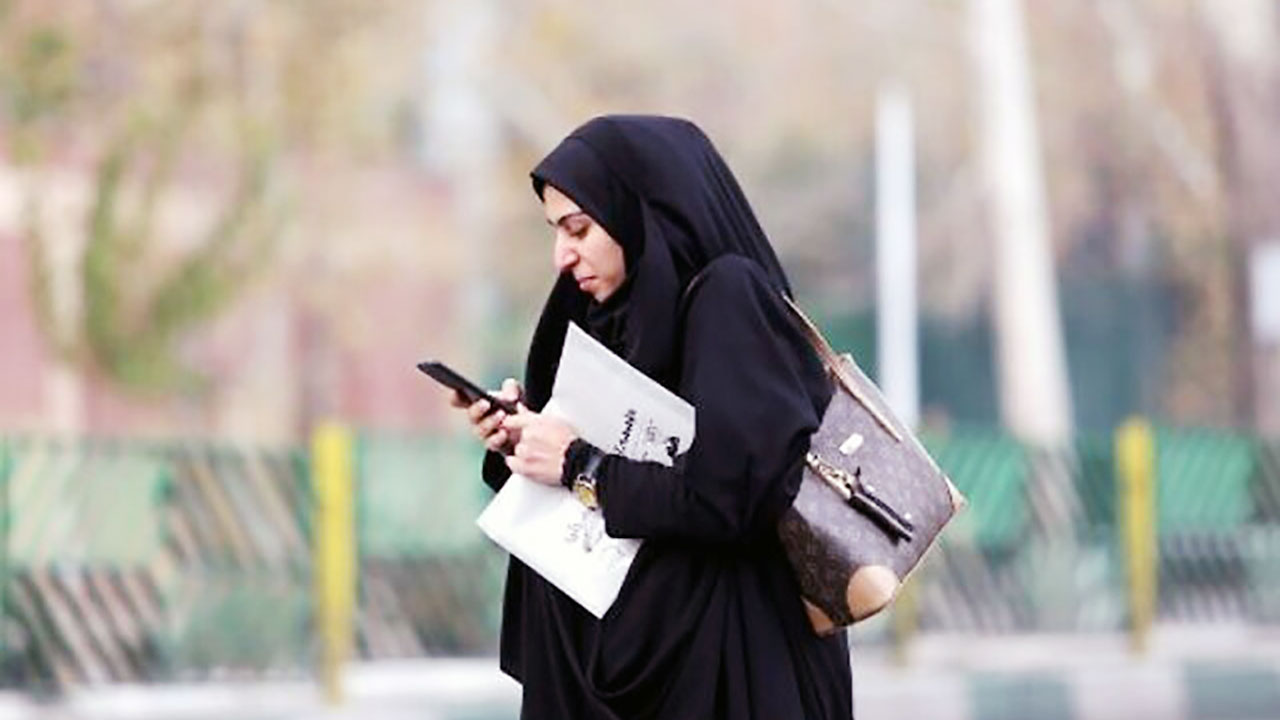 ইরানে সীমিত আকারে চালু হয়েছে মোবাইল নেটওয়ার্ক