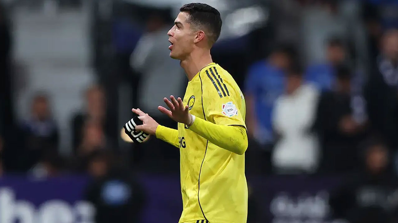 প্রথম ১০ ম্যাচ জিতেও কি রোনালদোর আরেকটি ট্রফিহীন মৌসুম?