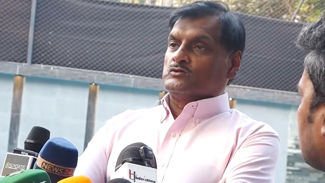 ‘উনাদের বুঝিয়েছি, এখন যদি মাঠে আসে খেলা হবে’